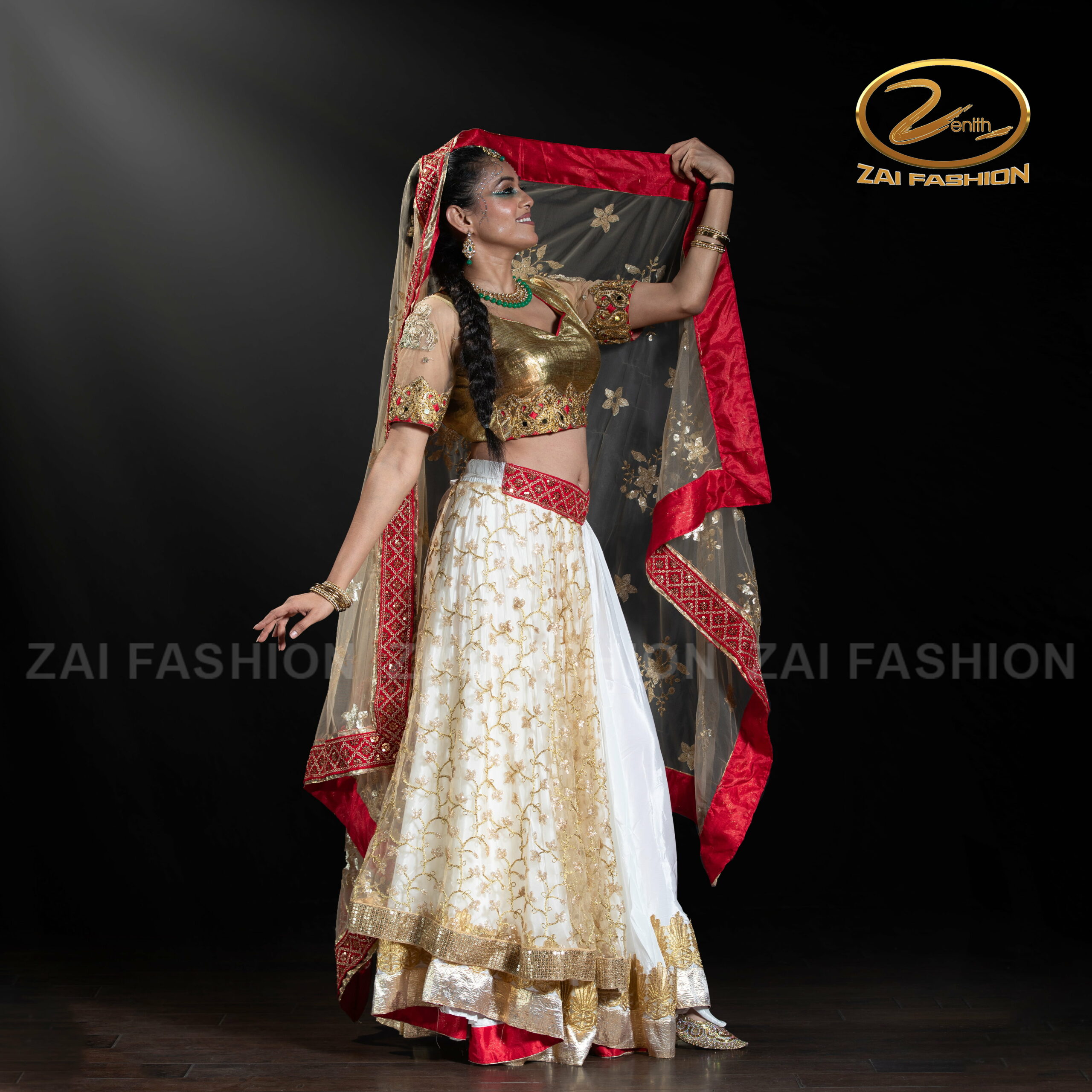 White Lehenga with Golden & Red Border with Golden Blous - Image 2