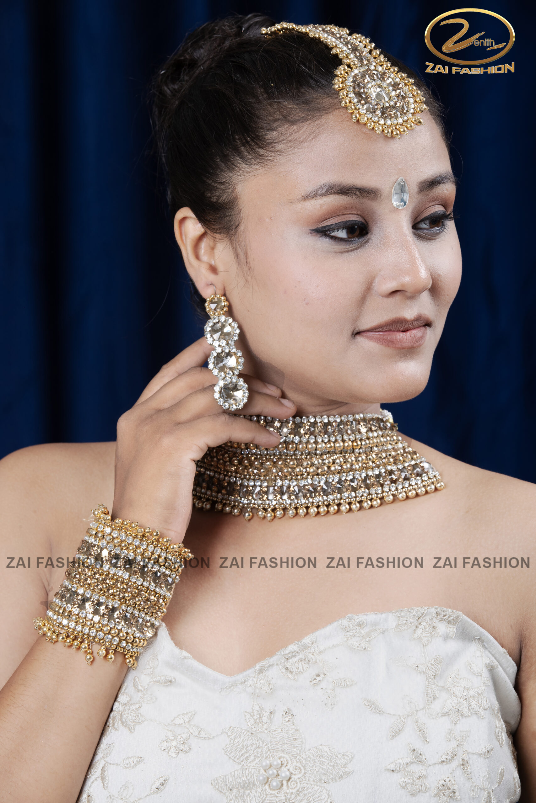 Handmade Golden Choker Set - Image 3