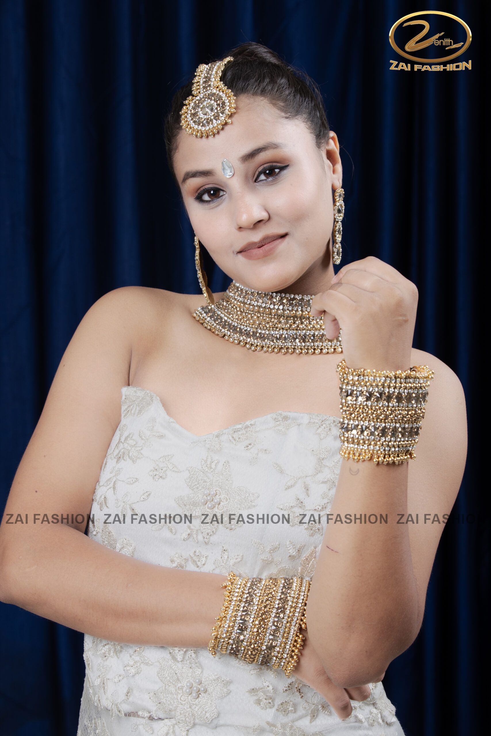 Handmade Golden Choker Set - Image 4